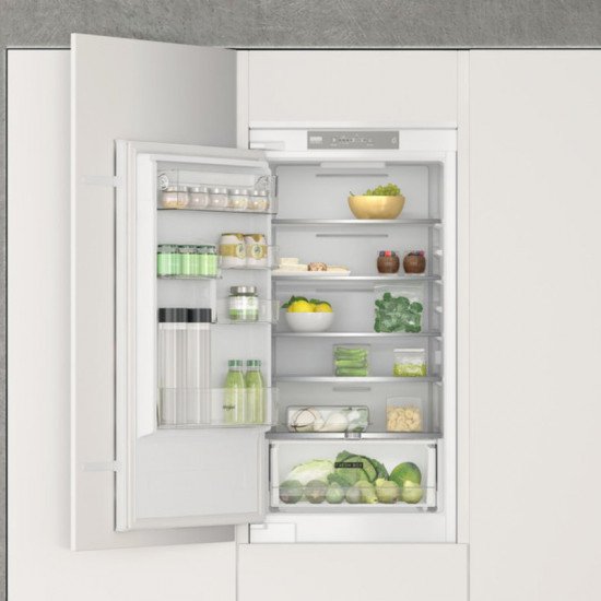 Холодильник встраиваемый Whirlpool WHC 18T311